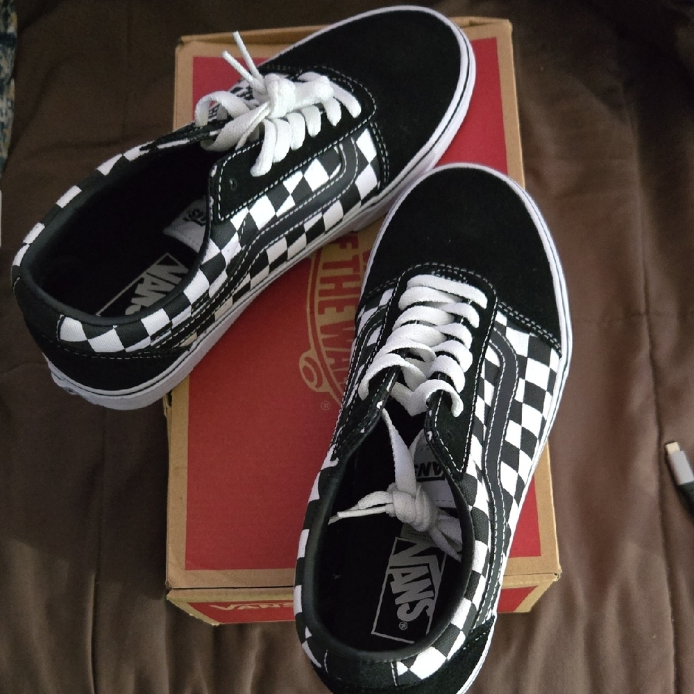 Vans Men's Classic Black and White Checkered Shoes